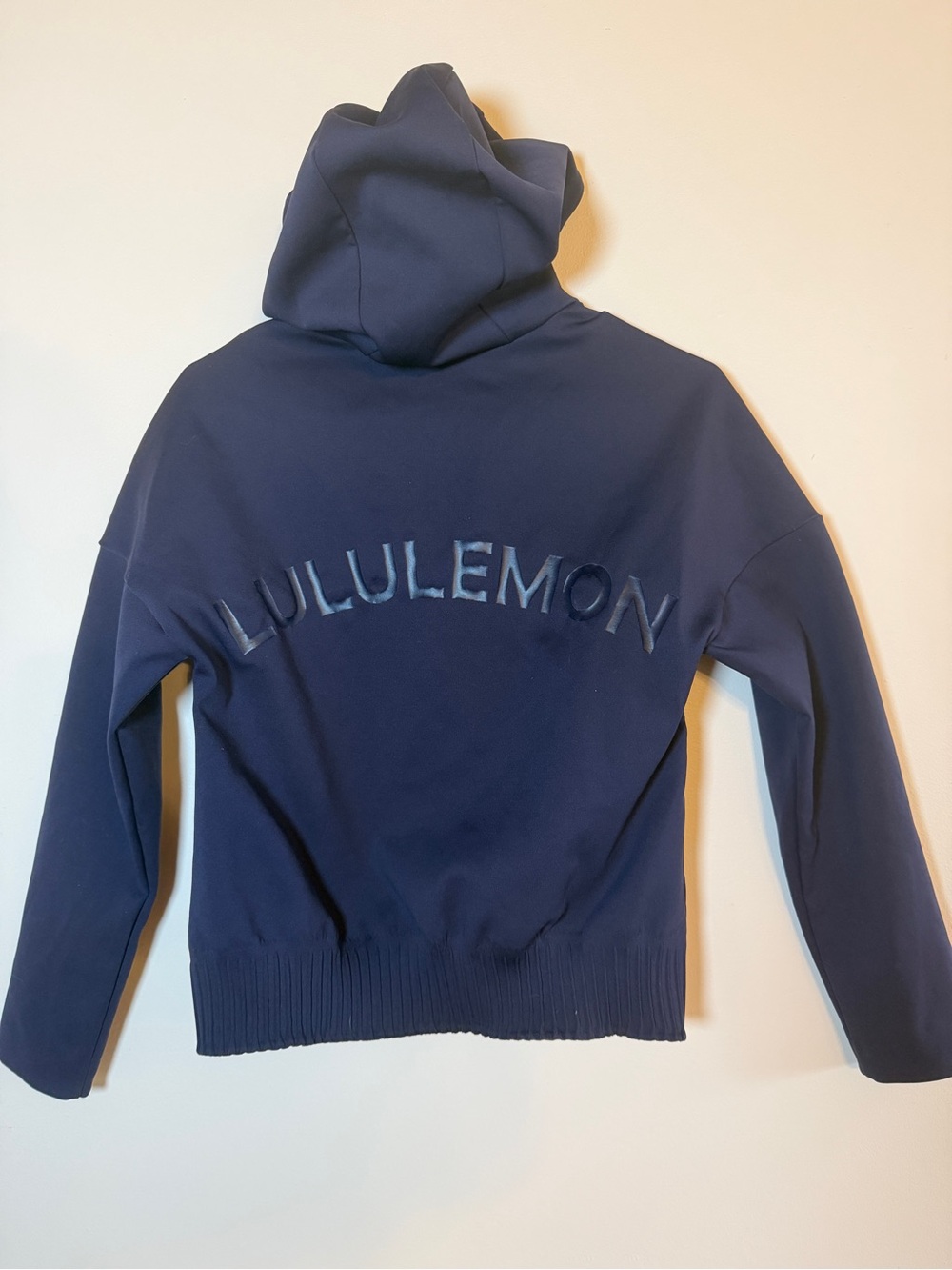 Lululemon Shaped Expression Track Jacket Like New Size 2 W4AULS